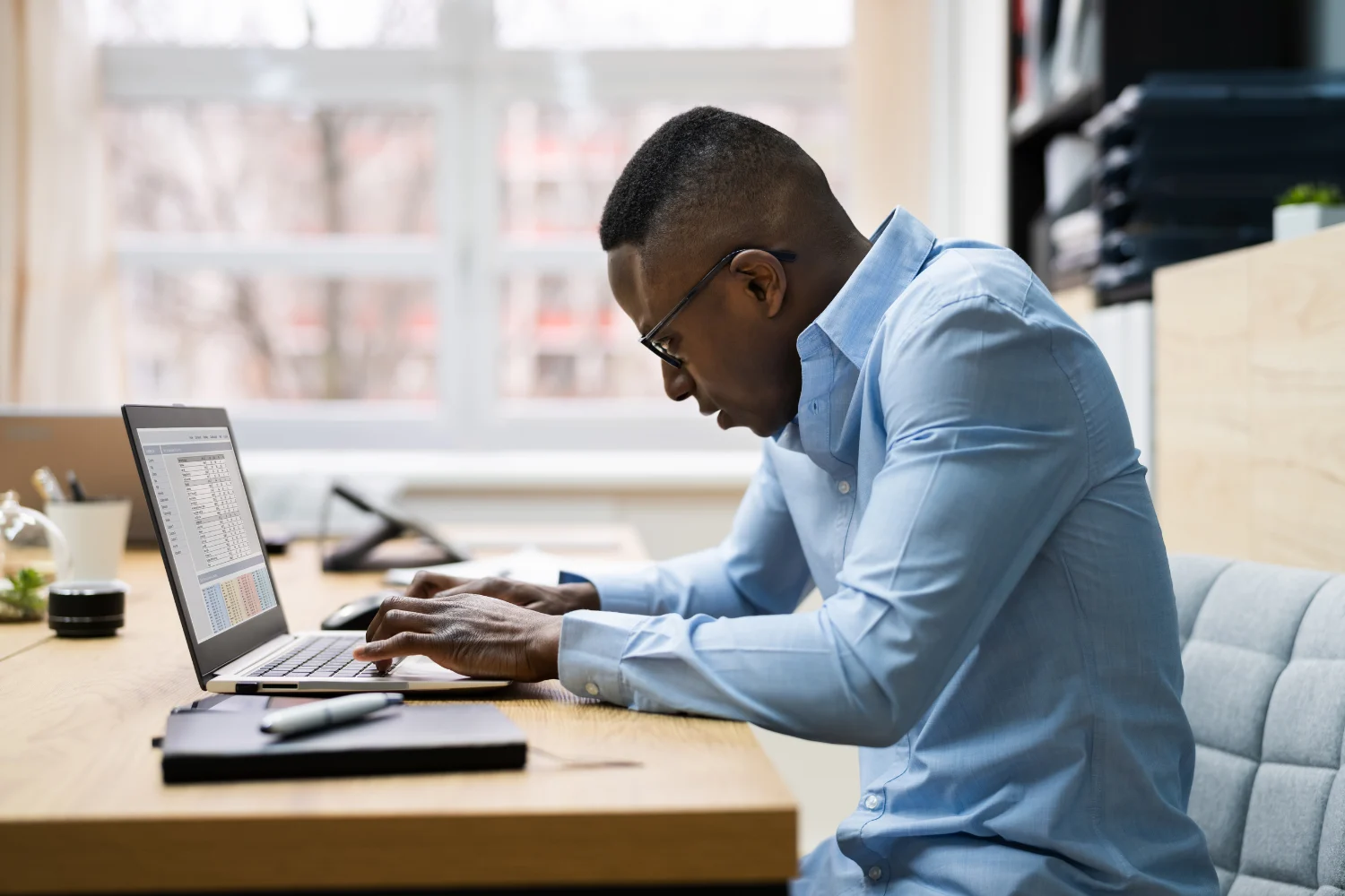 Do Laptop Stands Actually Help Ergonomically?